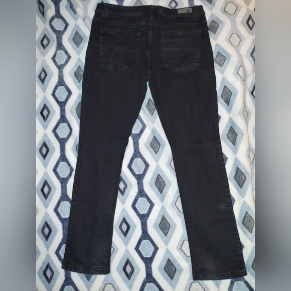 Free Planet Jeans - Picture 4 of 7